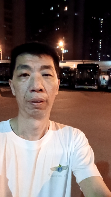 小丑的第一张照片--大庆相亲服务中心