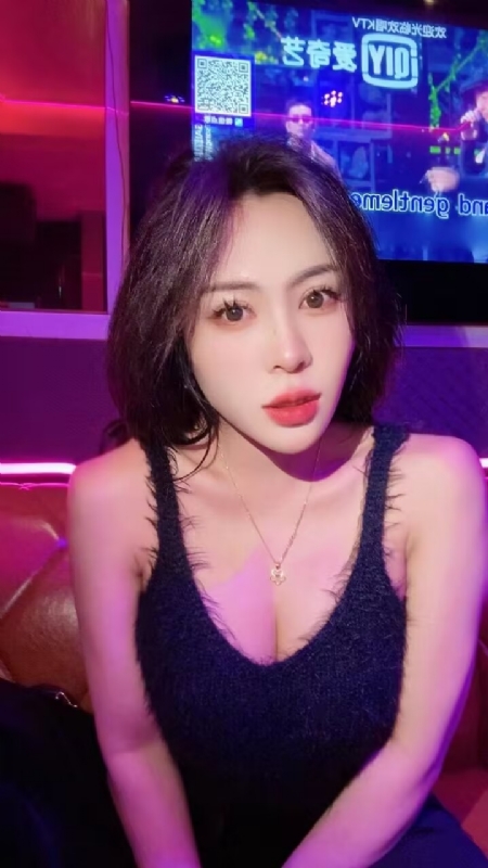 素素可月的第一张照片--大庆相亲服务中心