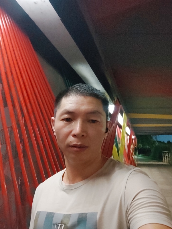 夜猫的第一张照片--大庆相亲服务中心