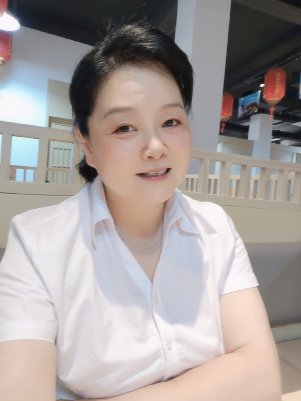 丁姐爱生活的第一张照片--大庆相亲服务中心