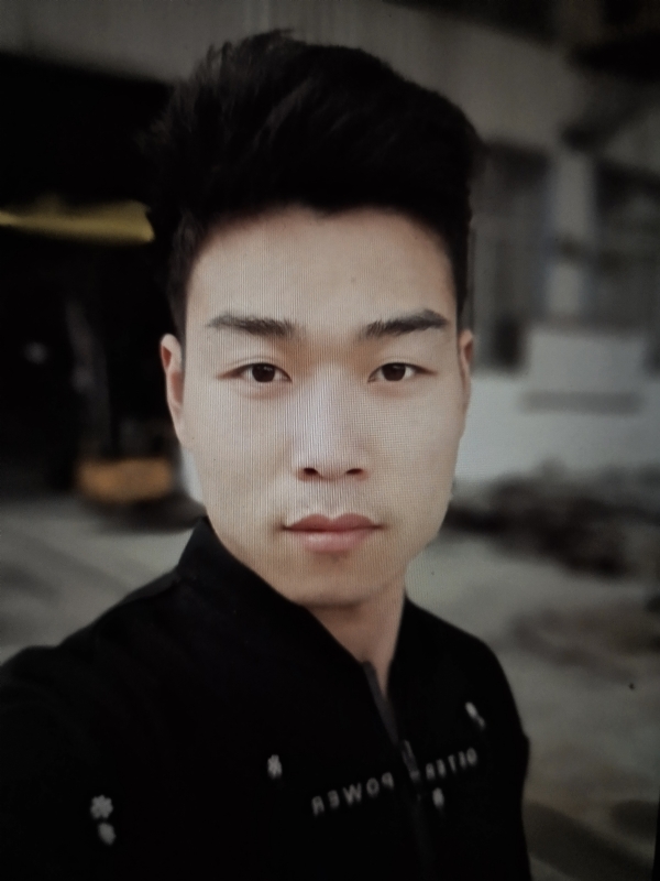小风的第一张照片--大庆相亲服务中心