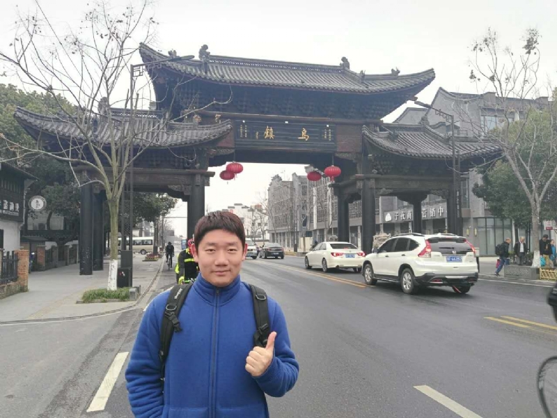 秋风秋雨的第一张照片--大庆相亲服务中心