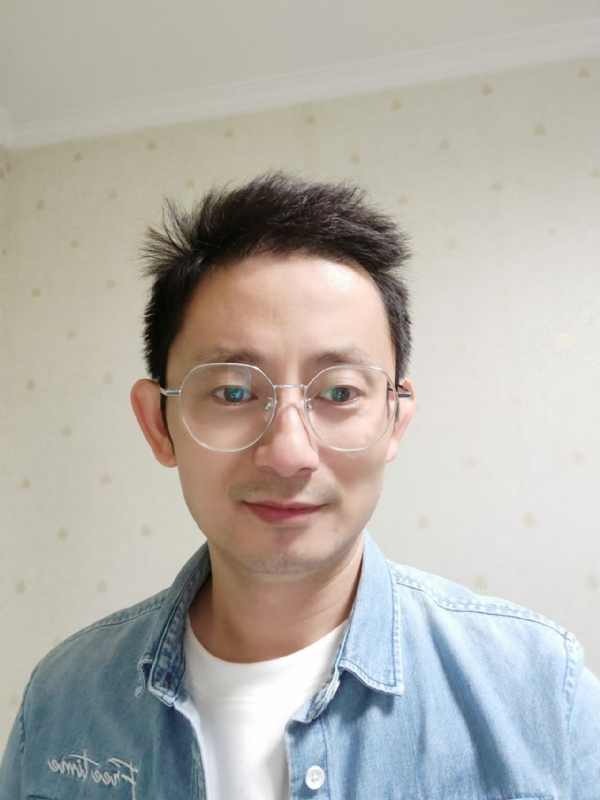 飘逸的第二张照片--大庆相亲服务中心