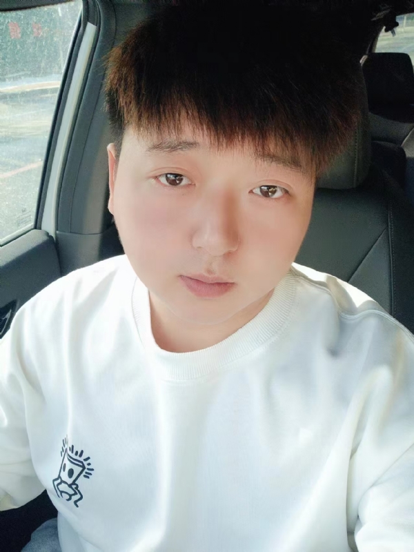 可乐加冰的第一张照片--大庆相亲服务中心