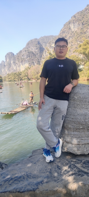 受过伤的狼的第三张照片--大庆相亲服务中心