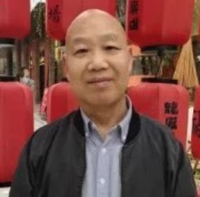 教师作家诗人的第一张照片--大庆相亲服务中心