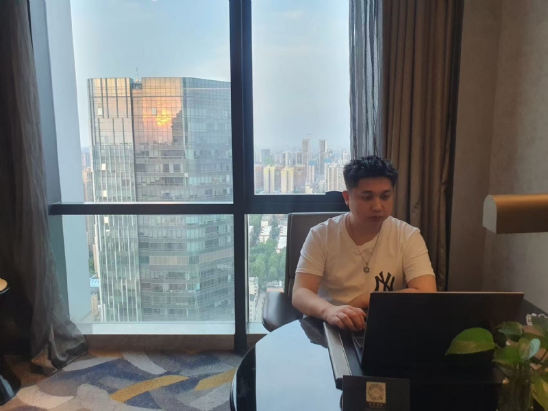 ying的第一张照片--大庆相亲服务中心