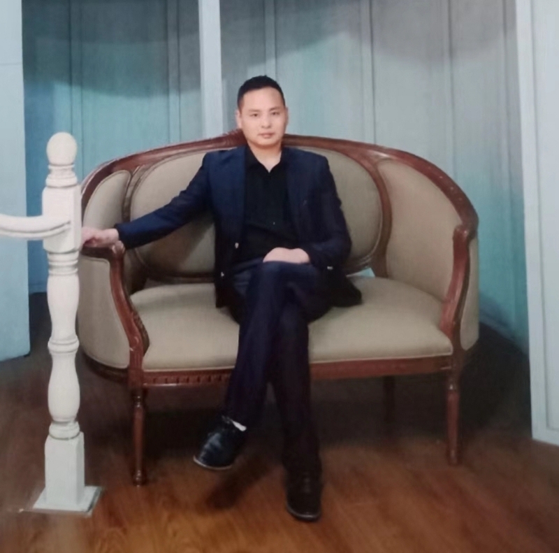 龙行天下的第二张照片--大庆相亲服务中心