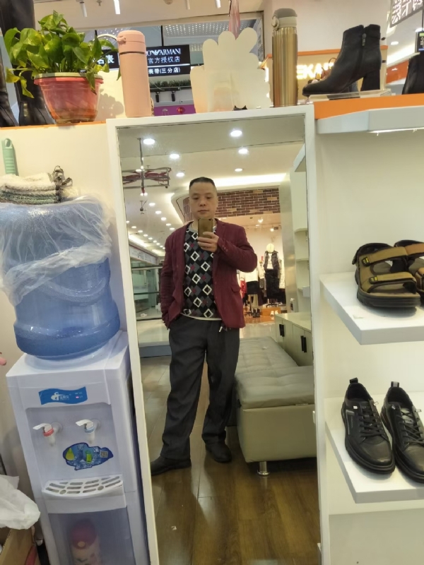 真诚征婚的第四张照片--大庆相亲服务中心