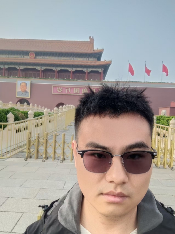 喧嚣的风的第一张照片--大庆相亲服务中心