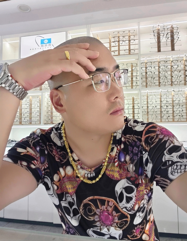一生诺言的第一张照片--大庆相亲服务中心