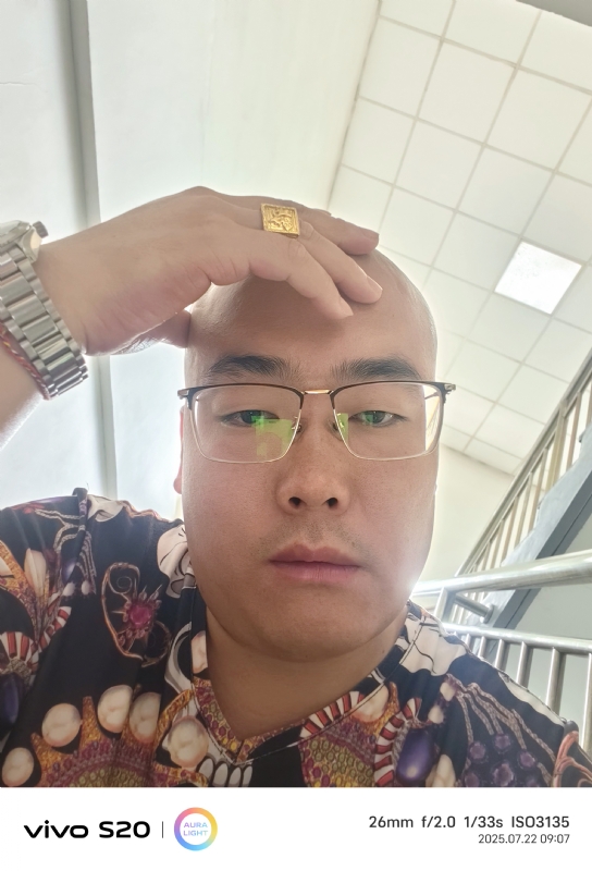 一生诺言的第五张照片--大庆相亲服务中心