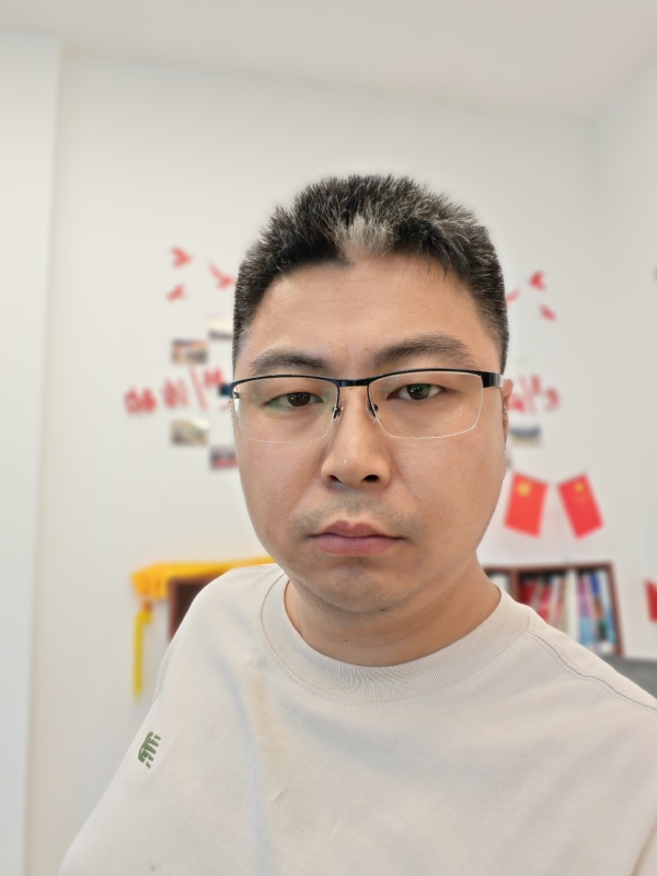 苦海寻舟的第一张照片--大庆相亲服务中心